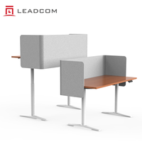 Bureau assis-debout électrique réglable en hauteur LEADCOM LS-783 ODM avec cloison acoustique pour espace de travail et réunions