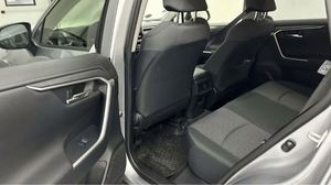 VENTAS RÁPIDAS de TOYOTA <span class=keywords><strong>RAV</strong></span> 4 USADO, Plateado, Diésel, 2.0L, SUV - Product Image 4