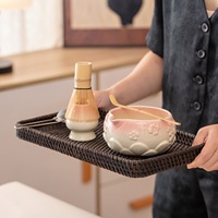 Ensemble de thé matcha en porcelaine à motif de fleurs de cerisier en relief, cinq pièces, écologique, durable, design Japandi, accessoires pour café