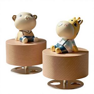 Sıcak Satış Sevimli Karikatür Hayvan Figürlü El Yapımı Döner Müzik Kutusu Ahşap Mekanizmalı Sekiz Nota Sesli Gökyüzü Temalı Yaratıcı Hediye 30'lu Yıllardan Esinlenilmiş Ses - Product Image 2