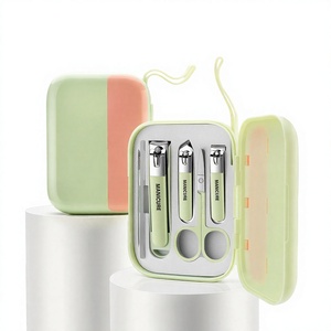 Ensemble d'outils de manucure et pédicure portable en acier inoxydable, kit de coupe-ongles avec ciseaux, fourchette à cuticules, étui pour les voyages - Product Image 6