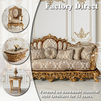 Ensemble de canapés de luxe en bois sculpté turc, couleur champagne doré, avec table à manger, pour l'aménagement intérieur de grandes maisons.
