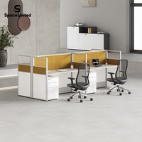 Postes de travail modulaires de style industriel SpaceUnited pour 4 personnes avec cloisons de séparation