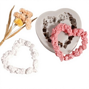 Molde de silicona con forma de guirnalda de corazones para decoración de pasteles, molde para hornear chocolate, molde de yeso para difusor de incienso DIY TC4000-545 - Product Image 1