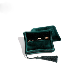 Caja de Joyería de Terciopelo Rectangular de Lujo con Logotipo Personalizado al por Mayor, Caja de Almacenamiento de Anillos y Pulseras de Lujo para Viaje - Product Image 6