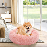 Fournisseurs d'échantillon gratuit personnalisé nouveauté rose donut rond long lit en peluche pour animaux de compagnie moelleux apaisant petit chat chien maison chaude