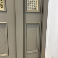 Puerta Doble de Entrada de Acero con Arco Francés Clásico Moderno, Paneles Tallados de Vidrio Templado y Ventanal para Seguridad Exterior de Villas