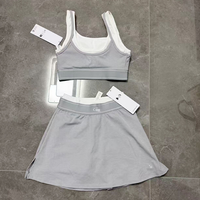 Ensemble de yoga Alooo : Gilet et jupe à motif géométrique, vêtements de sport et de fitness deux pièces pour la course, avec coussinet de poitrine embossé