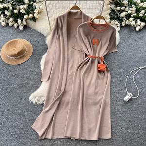 Ensemble décontracté d'hiver 2 pièces pour femme : Tunique à col rond et haut à bandage, et ensemble tricoté – Vente en gros - Product Image 2