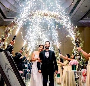 Système de tir de feux d'artifice à étincelles froides portables et réutilisables pour mariage et fête - Product Image 4