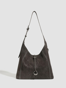 <span class=keywords><strong>Sac</strong></span> à bandoulière hobo pour femme en similicuir, style grunge, avec anneau argenté, forme en U incurvée, intérieur spacieux, idéal pour les rendez-vous - Product Image 6