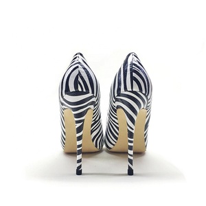 Scarpe con Tacco Alto da Donna con Stampa Zebrata e Suola Rossa, Design Slip-On con Motivo Animalier per Estate e Autunno - Product Image 3