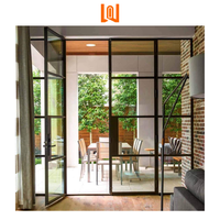 Portes battantes en aluminium sur mesure, modernes, pour l'extérieur, avec vitrage, pour entrée commerciale