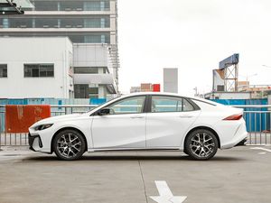 Mejor precio 2025 Sedan Gac Trumpchi Empow Chuanqi <span class=keywords><strong>Yingbao</strong></span> R Pro 2,0 T Venta caliente China Coche de gasolina barato Sedán de alto rendimiento - Product Image 3