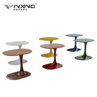 Table basse élégante et moderne en noyer jaune-vert pour salon