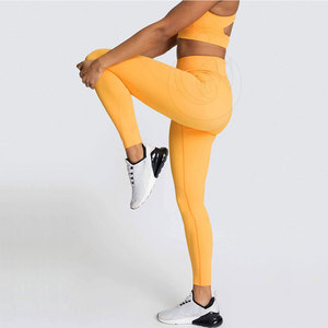 Ensemble de yoga pour femmes de la meilleure qualité sur mesure vêtements de fitness robustes avec taille élastique motif solide - Product Image 5