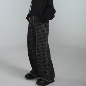 กางเกงยีนส์ผู้ชายทรงหลวมสีดำสไตล์ฮิปฮอปเอวกลาง ระบายอากาศได้ดี  รับผลิตตามสั่งพร้อมปักโลโก้  ขายส่งแฟชั่น - Product Image 4