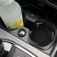 4er-Set beliebte Silikon-Getränkeuntersetzer & -matten für Autos, rutschfestes, versenktes Design, 7 cm Größe, Auto-Innenzubehör