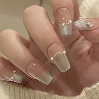 Produits pour les ongles, faux ongles, nail art, faux ongles faits à la main, produits faits à la main, ongles pour filles