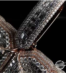 قلادة LEQI مخصصة من الذهب عيار 9-18 قيراط بتصميم شوكة - ألماس مختبري بقطع باجيت معتمد من IGI/GIA (مجوهرات فاخرة على طراز الهيب هوب) - Product Image 5