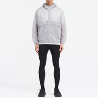 Veste de survêtement coupe courte légère en nylon avec fermeture éclair et capuche pour homme, idéale pour l'entraînement sportif estival et la course en extérieur