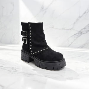 Botines de Plataforma con Tachuelas y Hebilla para Mujer - Product Image 2