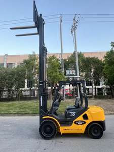 Chariot élévateur diesel d'occasion de 3 tonnes Komatsu FD30 du Japon d'origine Offre Spéciale en bon état - Product Image 2