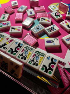 Juego de Mahjong Americano con Temática de Belleza y Moda, Fichas con Diseño de Lápiz Labial, Esmalte de Uñas, Margaritas y Loros, Juego de Acrílico - Product Image 5