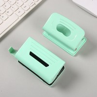 Perforatrice manuelle pour fournitures de bureau Mini Macaron Perforatrice pour papier à feuilles mobiles de bonne qualité