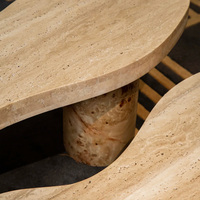 Ensemble de tables basses modulaires en travertin, table centrale en pierre naturelle en forme de nuage avec pieds en bois de racine