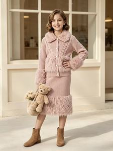 Completo di Lusso in Lana d'Agnello per Bambine: Cardigan a Maniche Lunghe con Collo in Pelliccia Sintetica + Abito a Tubino al Ginocchio, Set Abbigliamento Autunno Inverno - Product Image 2