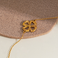 Bracelet fleur trèfle à quatre feuilles creux en or 18 carats Bracelet simple floral Cadeau de demoiselle d'honneur meilleur ami Bracelet porte-bonheur