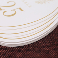 Menu de mariage et carte de numéro de table élégants en or avec motif floral, imprimés sur carton rigide personnalisé pour la mise en place des tables de banquet de mariage