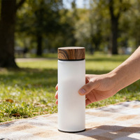 Bouteille d'eau isotherme en acier inoxydable sans BPA de 500 ml, avec couvercle en bois anti-fuite, vente en gros pour le bureau, les voyages et les cadeaux de vacances