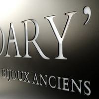 Panneau publicitaire lumineux frontal à double éclairage pour magasin de détail - Offre Spéciale