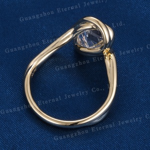 カスタムレディースS925シルバー10K 14K 18KソリッドゴールドIGI HPHT CVD 0.5ct-5ctエメラルドカットラボ成長ダイヤモンドエンゲージメントウェディングリング - Product Image 3