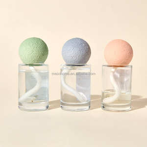 Venta al por mayor de botellas difusoras de vidrio transparente vacías de 80 ml con tapa de bola de diatomeas para aceites aromáticos - Product Image 1