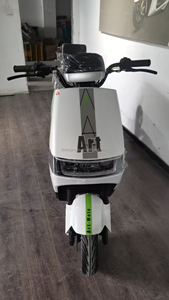 Modelo Más Vendido, Scooter Eléctrico Art 60v 2000w con Batería de Litio, Motocicleta para Adultos para Desplazamientos, Potencia de 2000w - Product Image 4