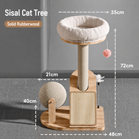 Arbre à chat en bois de chêne massif avec poteau à gratter en sisal, lit douillet en peluche, grande balle roulante, coussin amovible, tour à chat multifonctionnelle