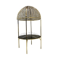 Table Ronde Fantôme Élégante avec Cristaux, Mobilier de Banquet de Luxe pour Hôtels