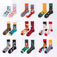 Fabricants de vente chaude dessin animé chaussette hommes femmes hiver noël doux chaud en gros concepteur chaussette personnalisée