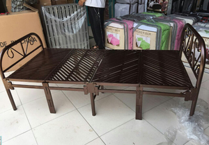 Cadre de lit pliant pour étudiants, résistant et robuste, en plastique - Product Image 3