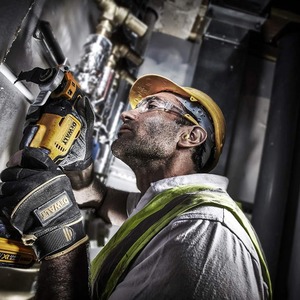   DCS355D2 20V MAX XR Herramienta oscilante multifunción sin escobillas 0-20,000 OPM Kit de 2 x 2Ah - Product Image 4