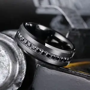 럭셔리 패션 블랙 텅스텐과 골드 남자 결혼 반지 블랙 다이아몬드 반지