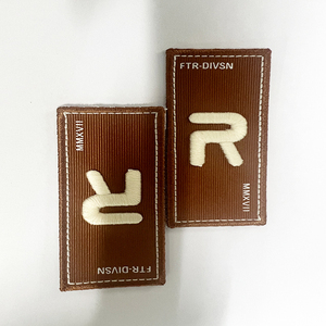 Etiquetas Tejidas con Diseño Personalizado y Parches Bordados en 3D, Aptas para Ropa, Sombreros y Bolsos - Product Image 3