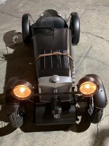 Puntelli ad azione personalizzati in ferro per hotel con <span class=keywords><strong>collezione</strong></span> di decorazioni per barre luminose a LED in metallo per <span class=keywords><strong>auto</strong></span> d'epoca modello di <span class=keywords><strong>auto</strong></span> classico - Product Image 6