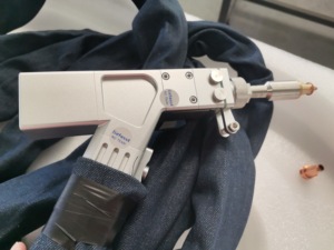 Soudeuse <span class=keywords><strong>laser</strong></span> à fibre portative 3000W pour <span class=keywords><strong>atelier</strong></span> de machines lourdes, équipement <span class=keywords><strong>laser</strong></span> - Product Image 4
