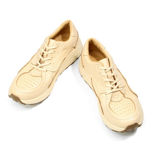 Zapatillas deportivas de cuero blanco roto, color liso, con cordones, estilo vintage - Product Image 2