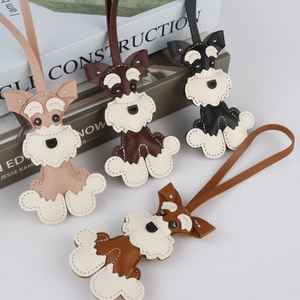 Pendentif porte-clés chien Schnauzer en cuir PU vintage, mignon chiot avec sangle de suspension pour sacs et clés - Product Image 1