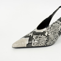 Ansu 2025 Nouvelle Collection Automne – Mules Femme Coréennes en Cuir Véritable Imprimé Serpent, Bout Pointu, Talon Chaton, à Boucle